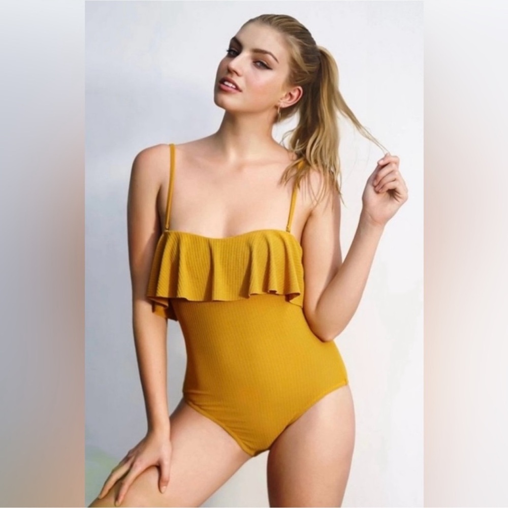 NWT Cupshe Arizona Sunshine One-Piece Swimsuit Yellow / Small